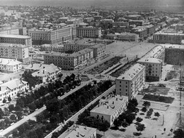Проспект Ленина и площадь Революции